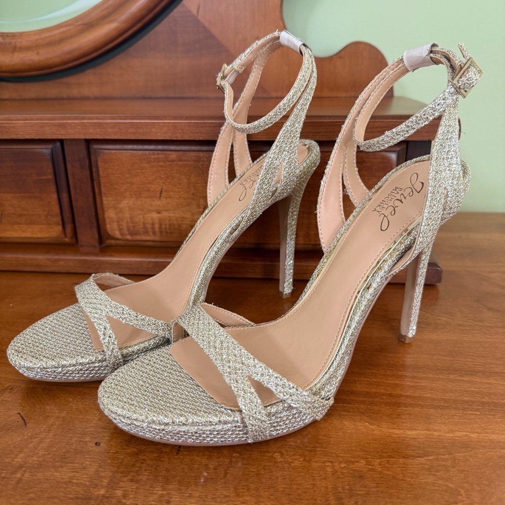 NEW Jewel Badgley Mischka Glittering Gold Heels woman’s 9.5 formal dressy‎ strap
